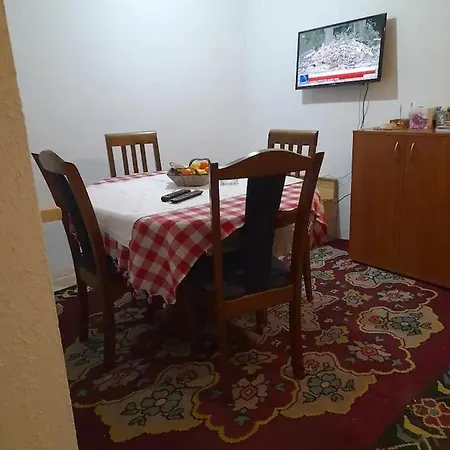 Jahorinska Planinska Kuca * Jahorina