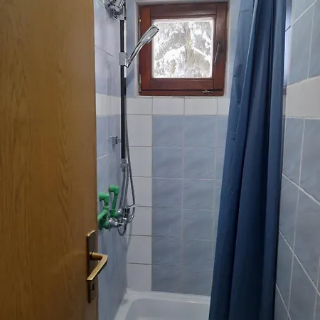 Jahorinska Planinska Kuca *